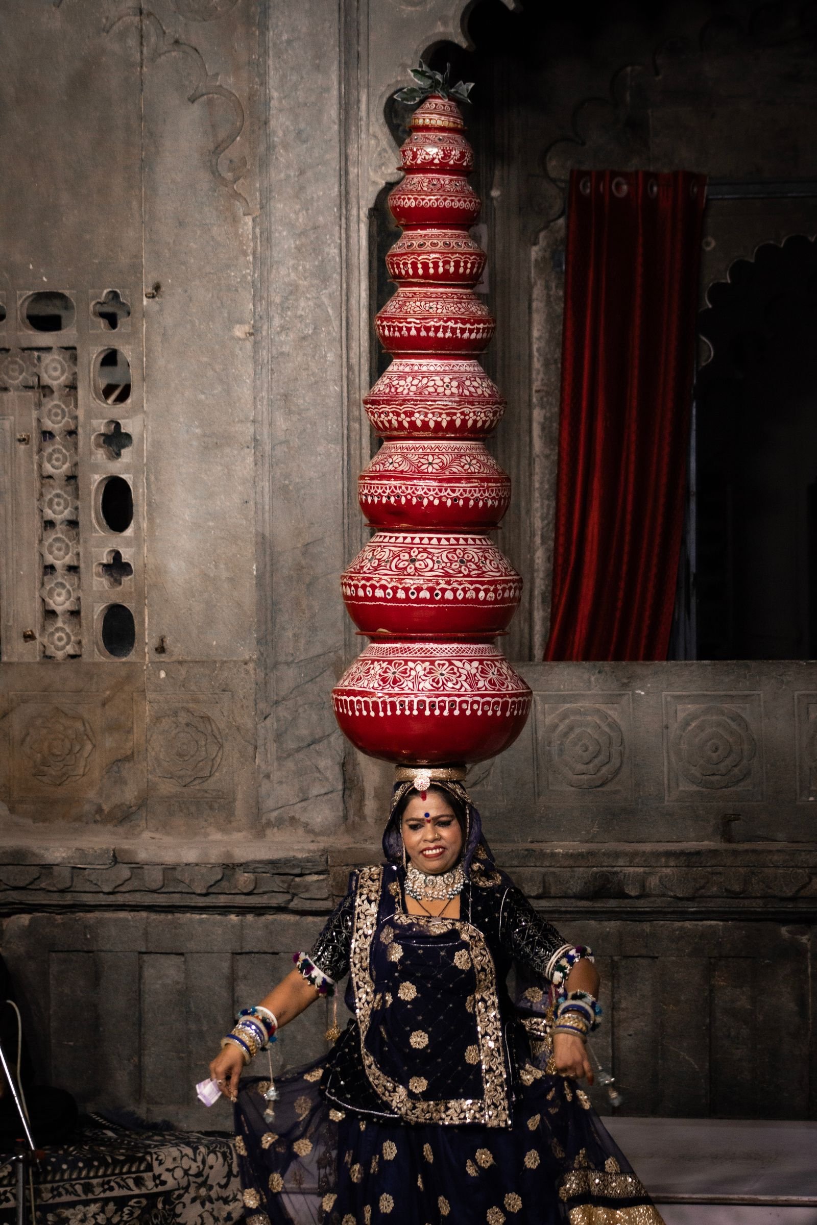 The Dharohar dance show at Bagore Ki Haveli — traditional Rajasthani folk dance and live puppetry